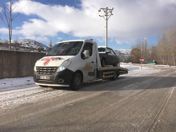 Burdur | 7/24 Yol Yardım – Burdur Alp Oto Kurtarma ve Vinç fotoğrafı