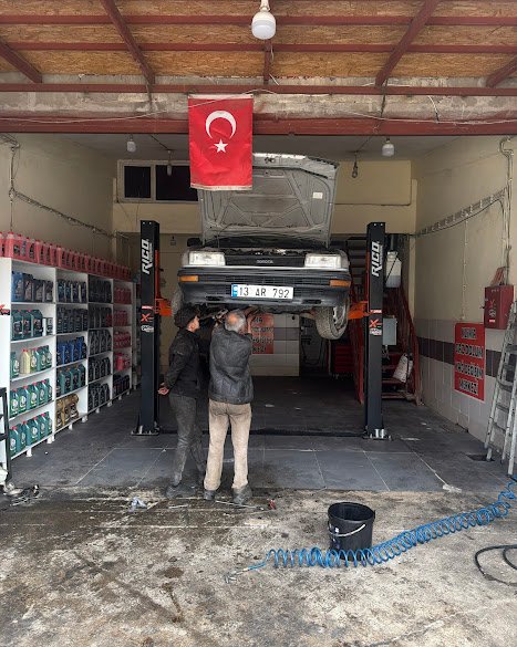 Bitlis Mutki Araç Tamir | 7/24 Yol Yardım – SAMET Oto Tamir fotoğrafı